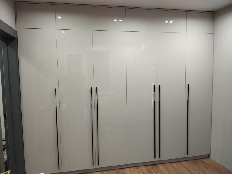 Глянцевій шкаф Кашемир